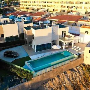 Nirvana - Luxury With Heated Pool Villa
